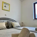 Apartment Mara *