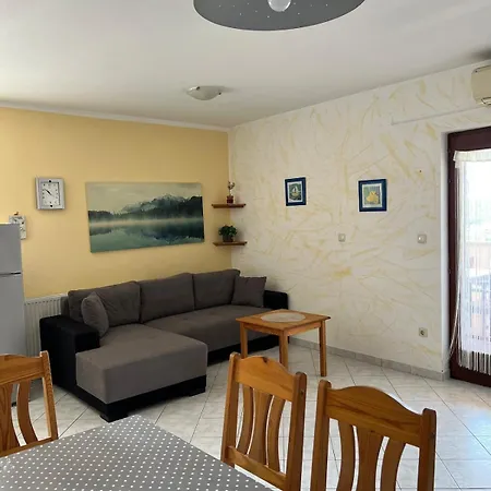 Mara Apartmán Njivice