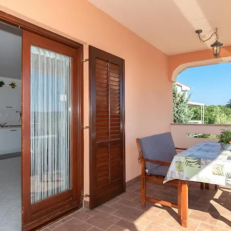 Mara Apartmán Njivice